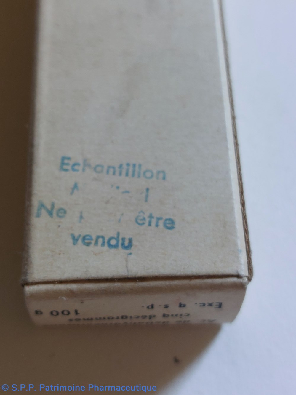 science pharmacie deltahydrocortisone pommade ophtalmologique