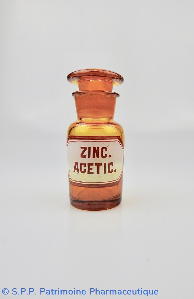 science flacon de pharmacie en verre ambre tres petit modele a etiquette blanche et touge