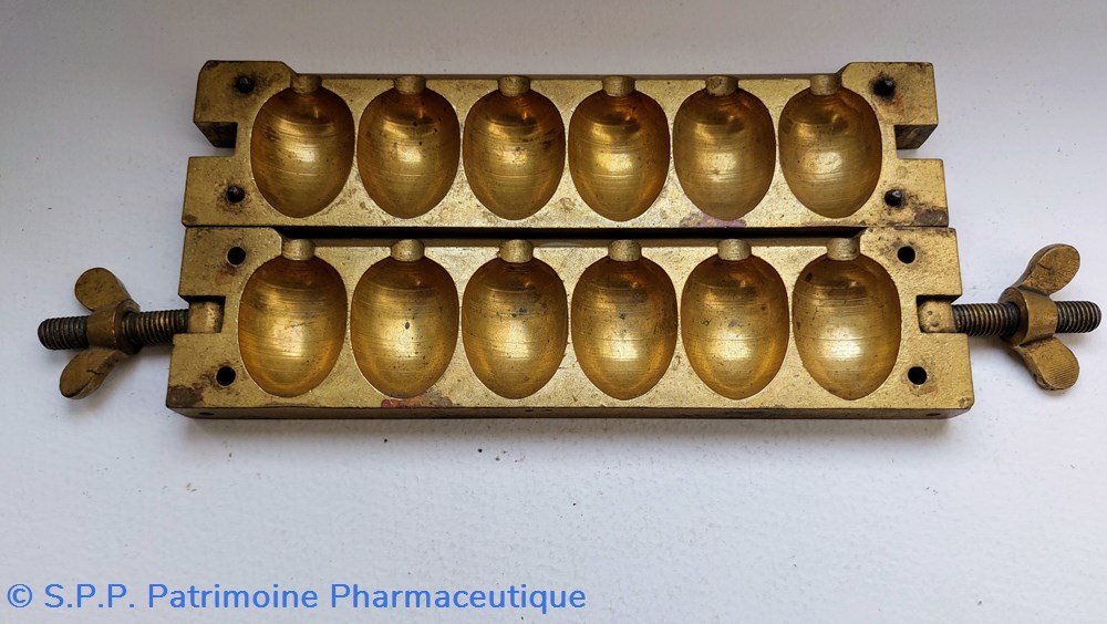 Moule en laiton 6 gros ovules 4 science pharmacie moule en laiton 6 gros ovules
