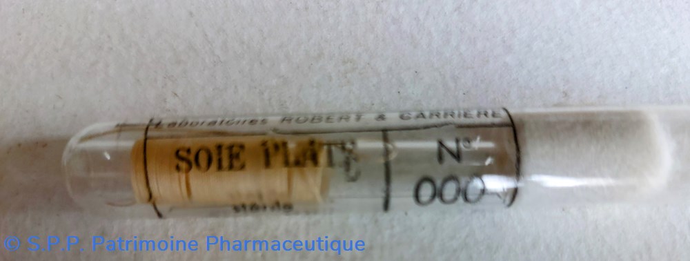 SOIE PLATE AUTOCLAVÉE N 000 5 science pharmacie soie plate autoclavee n 000
