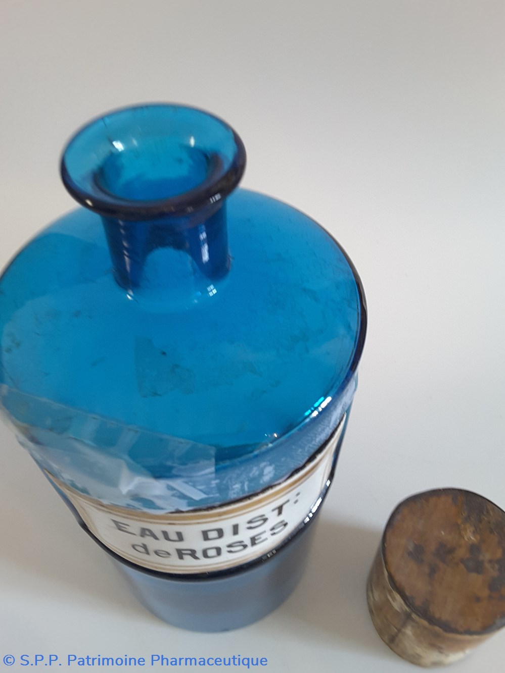 science pharmacie eau distillee de roses gm