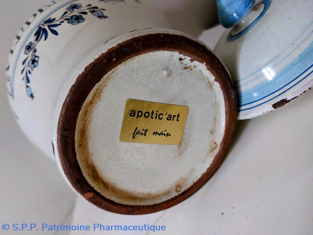 Pot de monstre " VERBEN A" Apotic'art 5 science pharmacie pot de monstre verben a apotic art