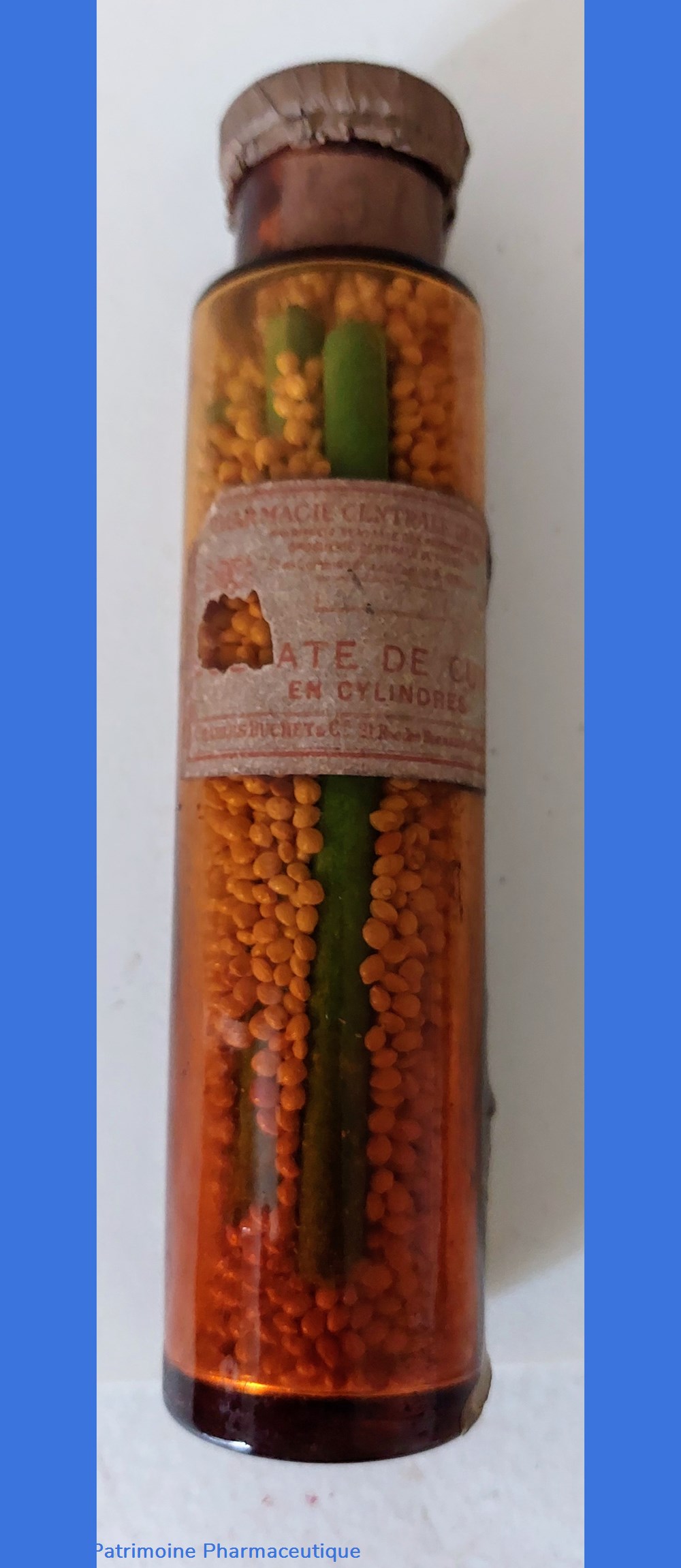 science pharmacie ate de cuivre en cylindres flacon verre ambre