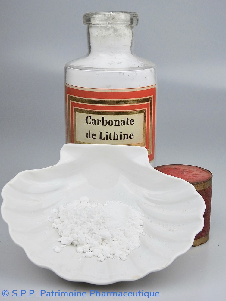 Flacon en verre petit modèle Pharmacie RAVASSE 5 science flacon en verre petit modele pharmacie ravasse