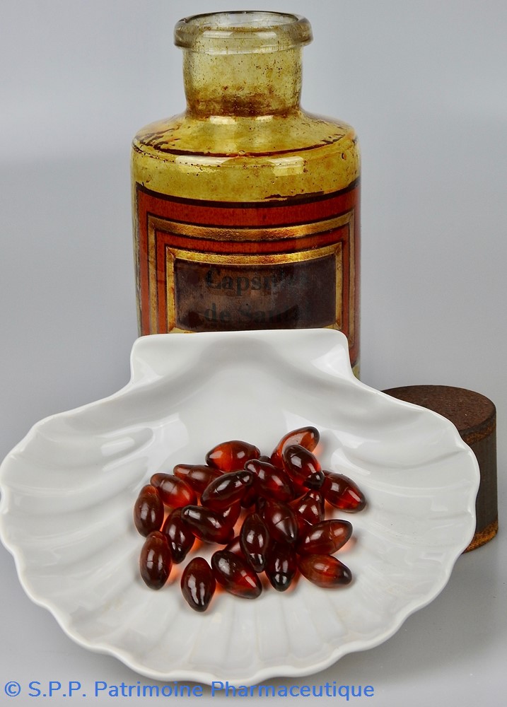 Flacon en verre petit modèle Pharmacie RAVASSE 5 science flacon en verre petit modele pharmacie ravasse