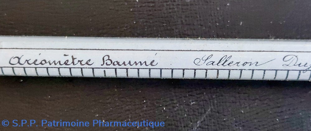 science pharmacie areometre baume pese sirops