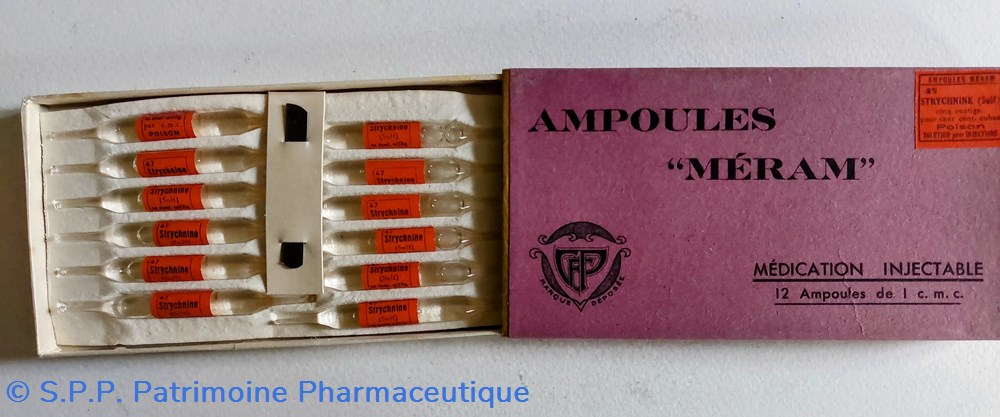 STRYCHNINE 12 AMPOULES 1 cmc. Réf 47 4 science pharmacie strychnine 12 ampoules 1 cmc ref 47