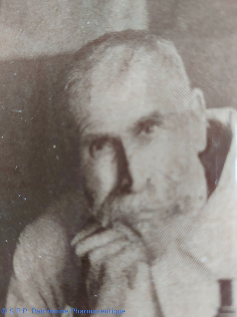 PORTRAIT de Émile ROUX 1853-1933 4 science pharmacie portrait de emile roux 1853 1933