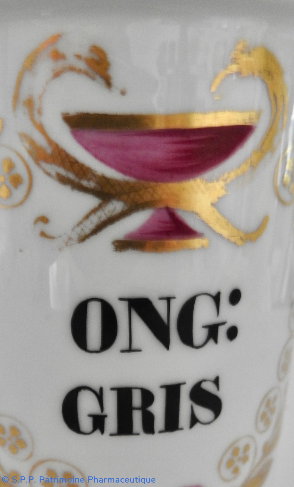 science pharmacie ong gris
