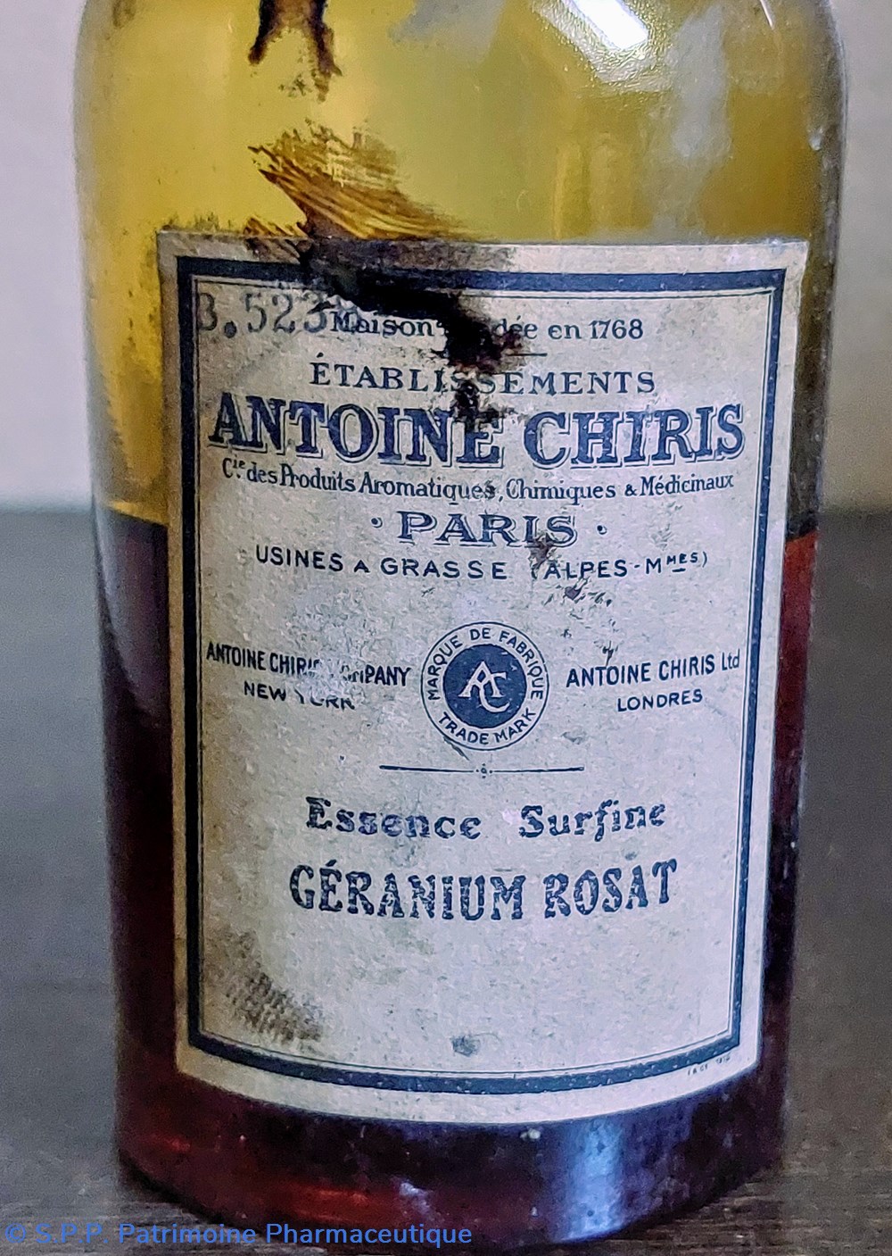 Essence Surfine Géranium Rosat 2 science pharmacie essence surfine geranium rosat