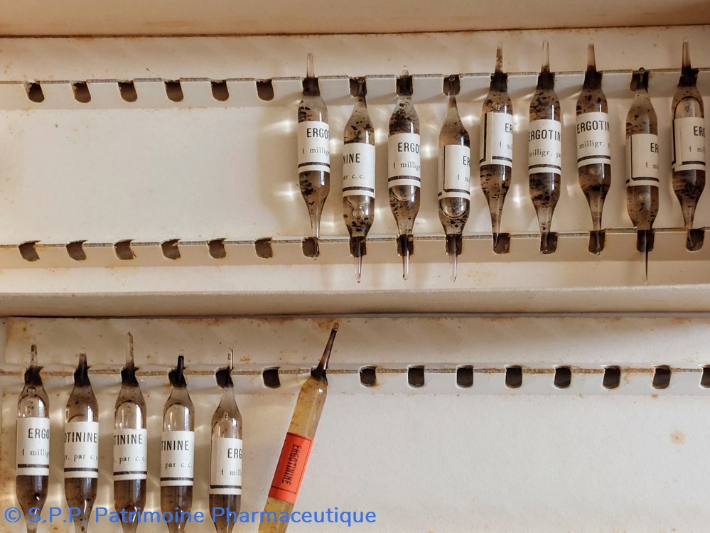 science pharmacie ergotinine 50 tubes ampoules de 1 cc
