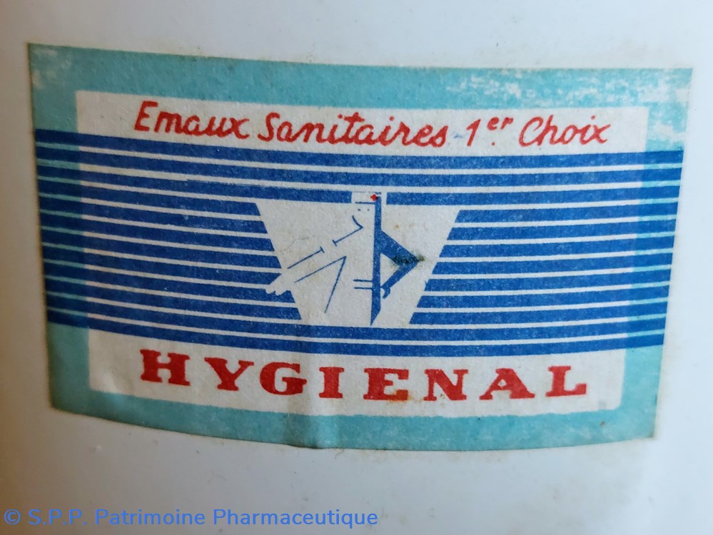 Bock à lavements en métal émaillé blanc 3 science pharmacie bock a lavements en metal emaille blanc