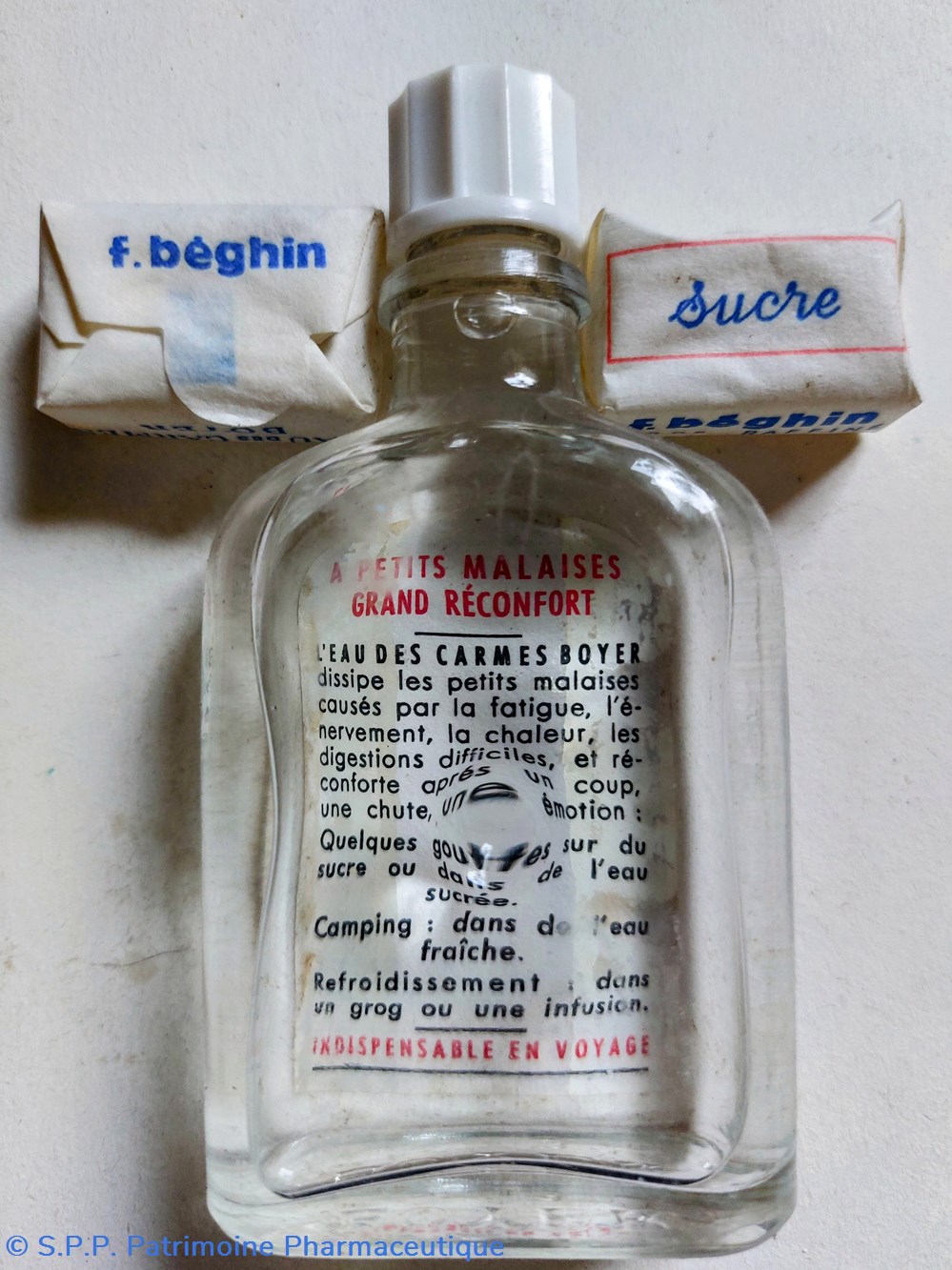Eau de Mélisse des CARMES "Kit" de voyage 6 science pharmacie eau de melisse des carmes kit de voyage