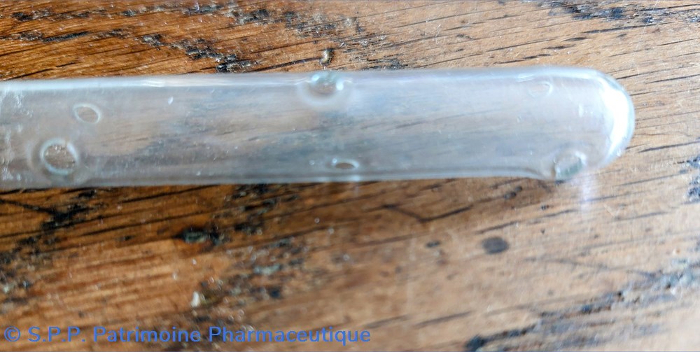 science pharmacie tube en verre droit perce a 3 niveaux 19 cm