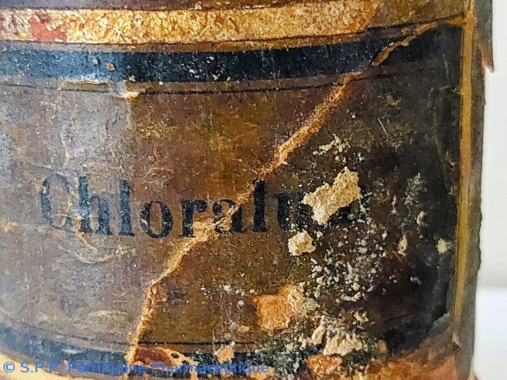 science pharmacie chloral flacon en verre ambre
