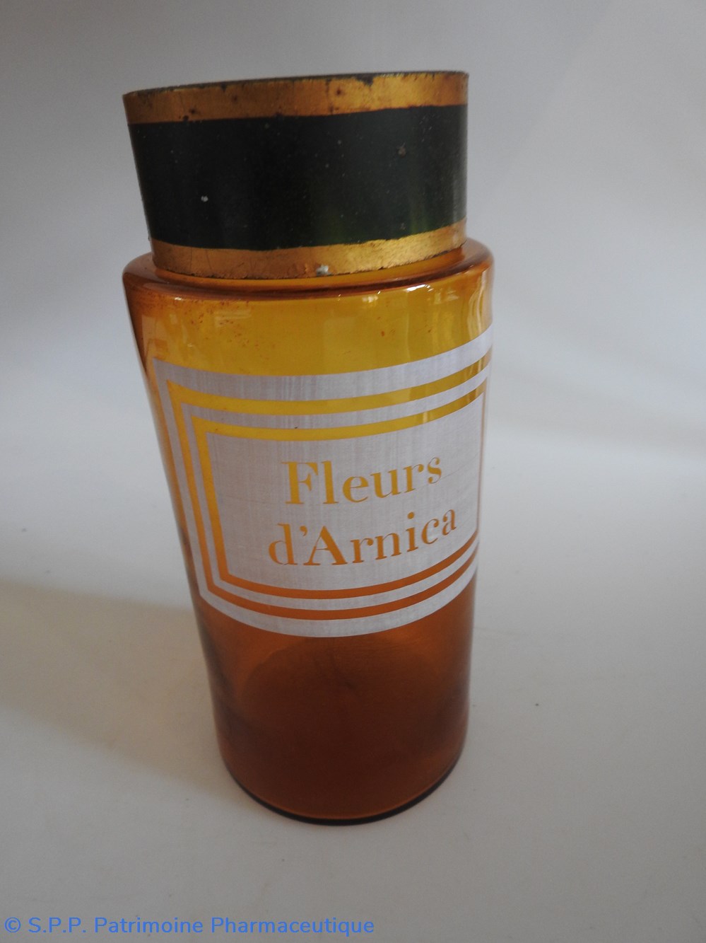 Fleurs d'ARNICA science pharmacie fleurs arnica