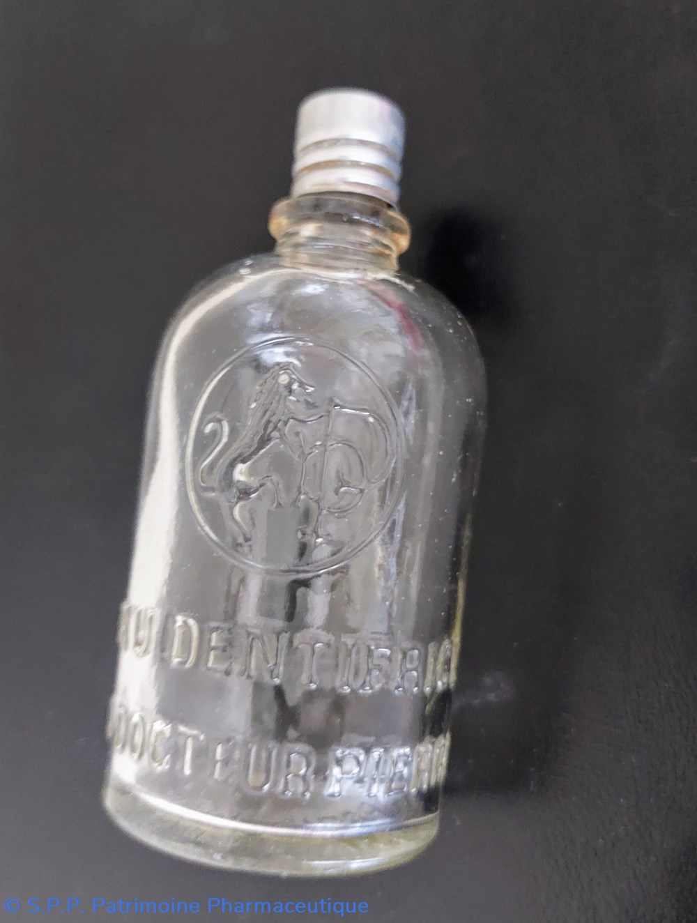 EAU DENTIFRICE du Docteur Pierre / Flacon science pharmacie eau dentifrice du docteur pierre flacon