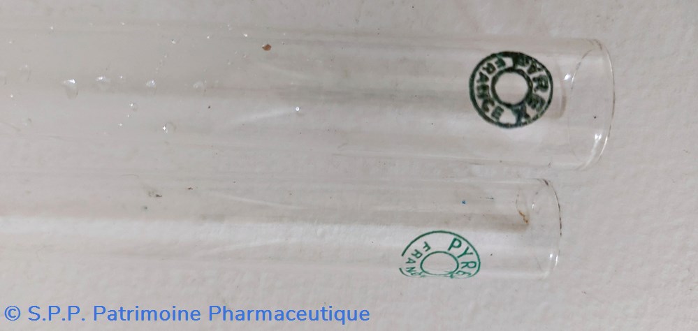 Tubes à essais PYREX 14 et 18 cm 2 science pharmacie tubes a essais pyrex 14 et 18 cm