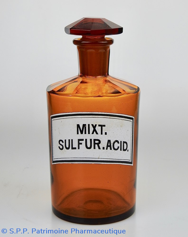 science flacon de pharmacie en verre ambre moyen modele a etiquette blanche et noire