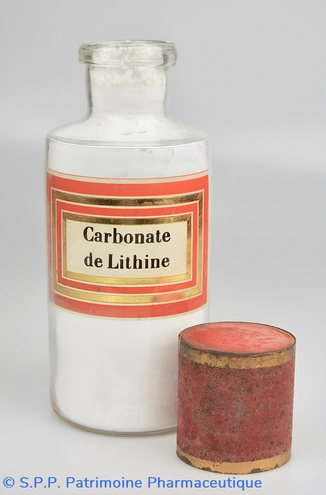 Flacon en verre petit modèle Pharmacie RAVASSE 3 science flacon en verre petit modele pharmacie ravasse