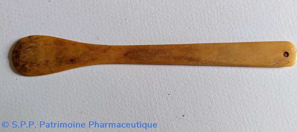 science pharmacie abaisse langue