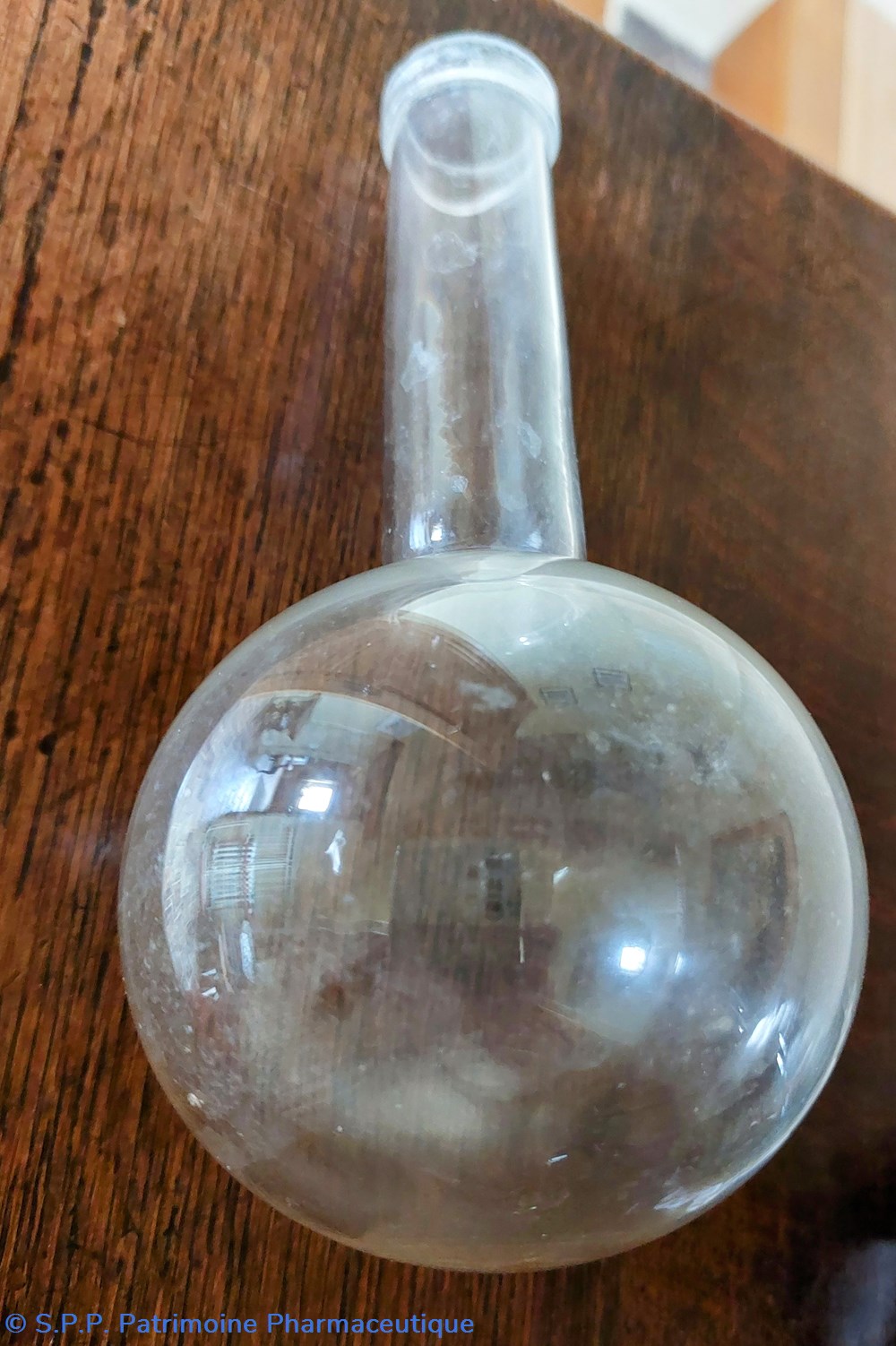 Ballon de laboratoire en verre à fond rond 5 science pharmacie ballon de laboratoire en verre a fond rond