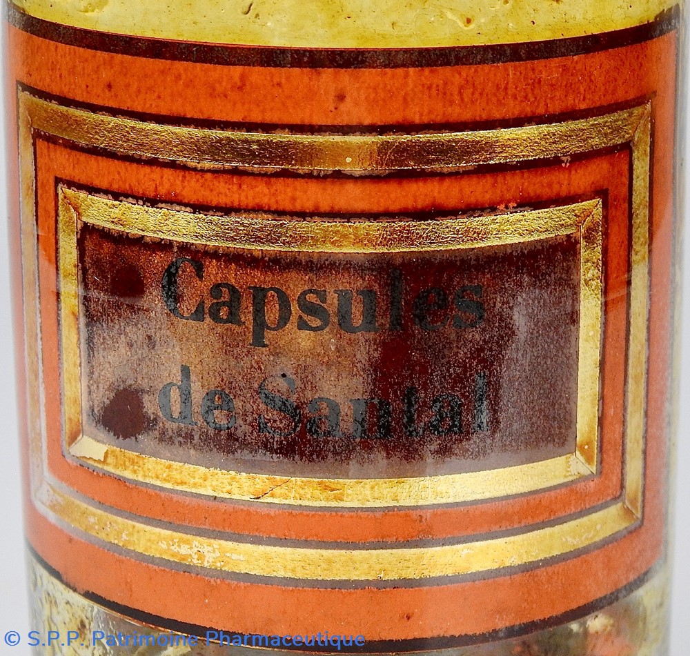 Flacon en verre petit modèle Pharmacie RAVASSE 2 science flacon en verre petit modele pharmacie ravasse