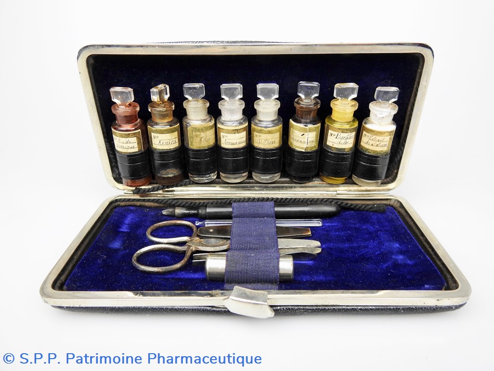 TROUSSE de Pharmacie science trousse de pharmacie