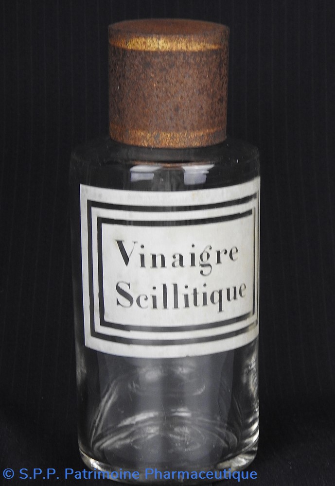 Flacon en verre petit modèle étiquette blanche Pharmacie RAVASSE science flacon en verre petit modele etiquette blanche pharmacie ravasse