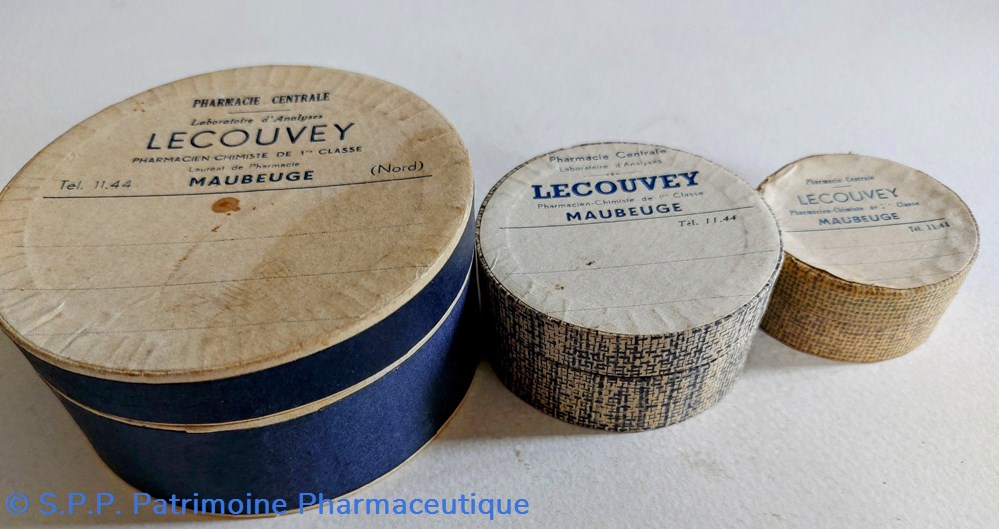 science pharmacie lot de 3 boites gigognes lecouvey