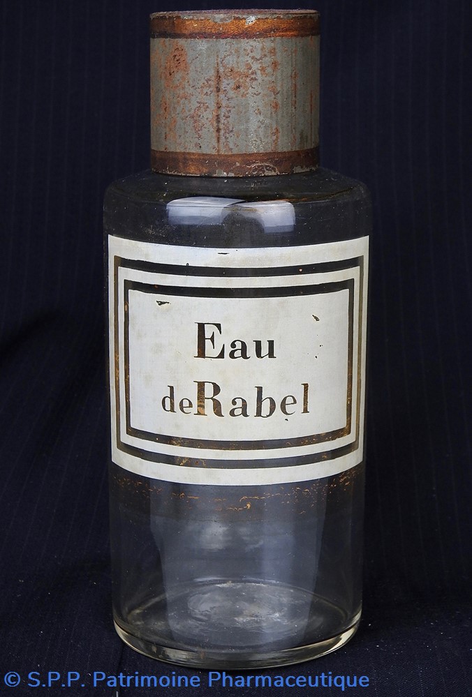 Flacon en verre petit modèle étiquette blanche Pharmacie RAVASSE science flacon en verre petit modele etiquette blanche pharmacie ravasse