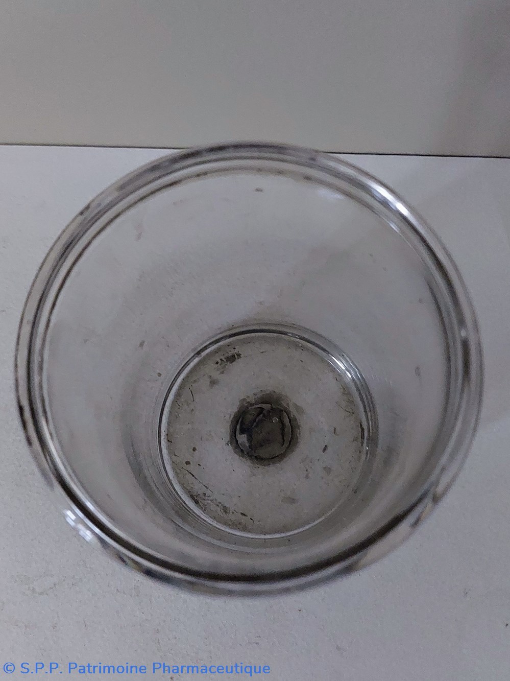 17 Bocal cylindrique en verre blanc 3 science pharmacie 17 bocal cylindrique en verre blanc