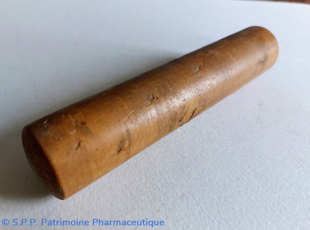 Pilon en bois dur 3 science pharmacie pilon en bois dur