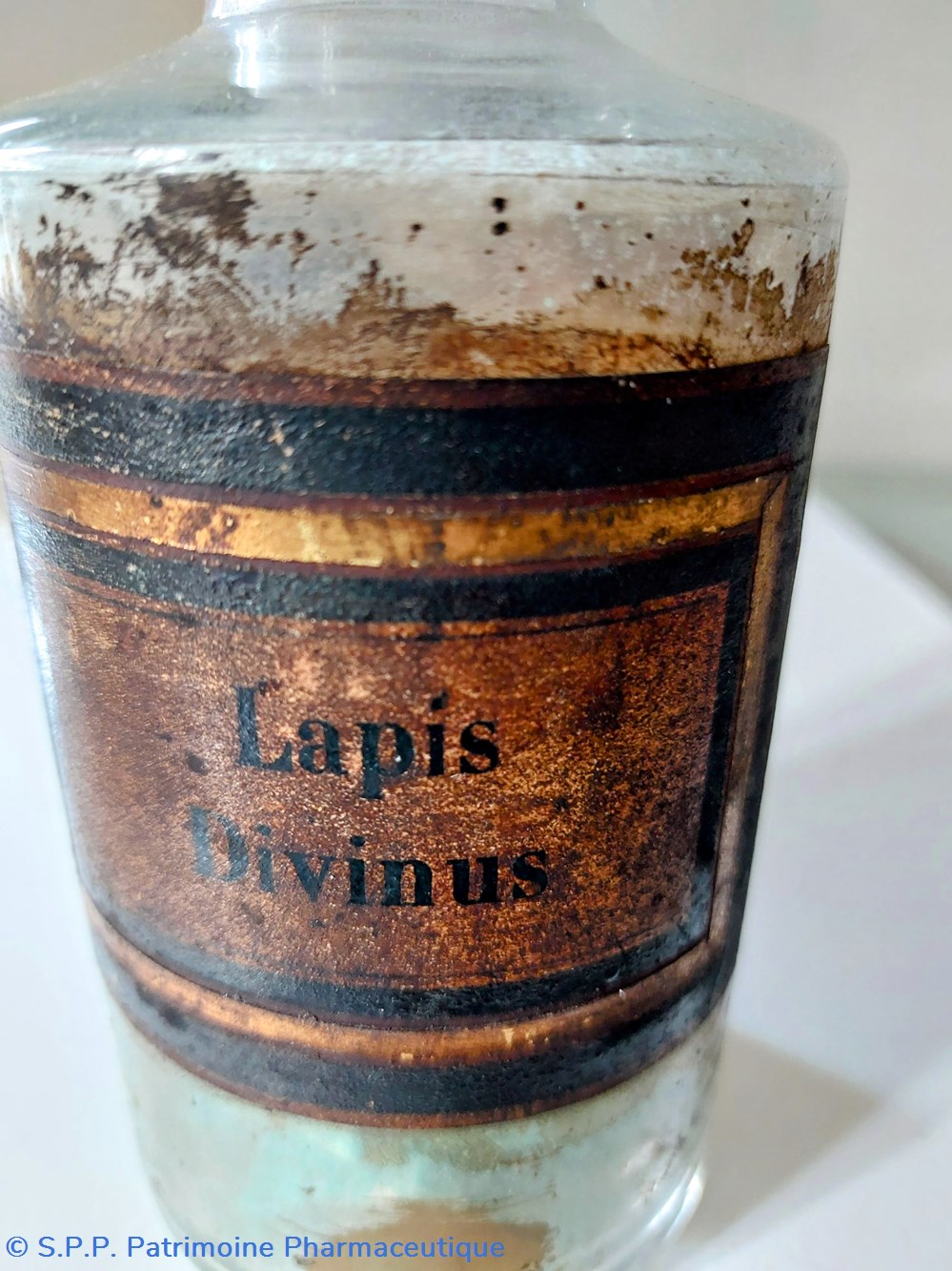 Lapis Divinus flacon en verre 4 science pharmacie lapis divinus flacon en verre