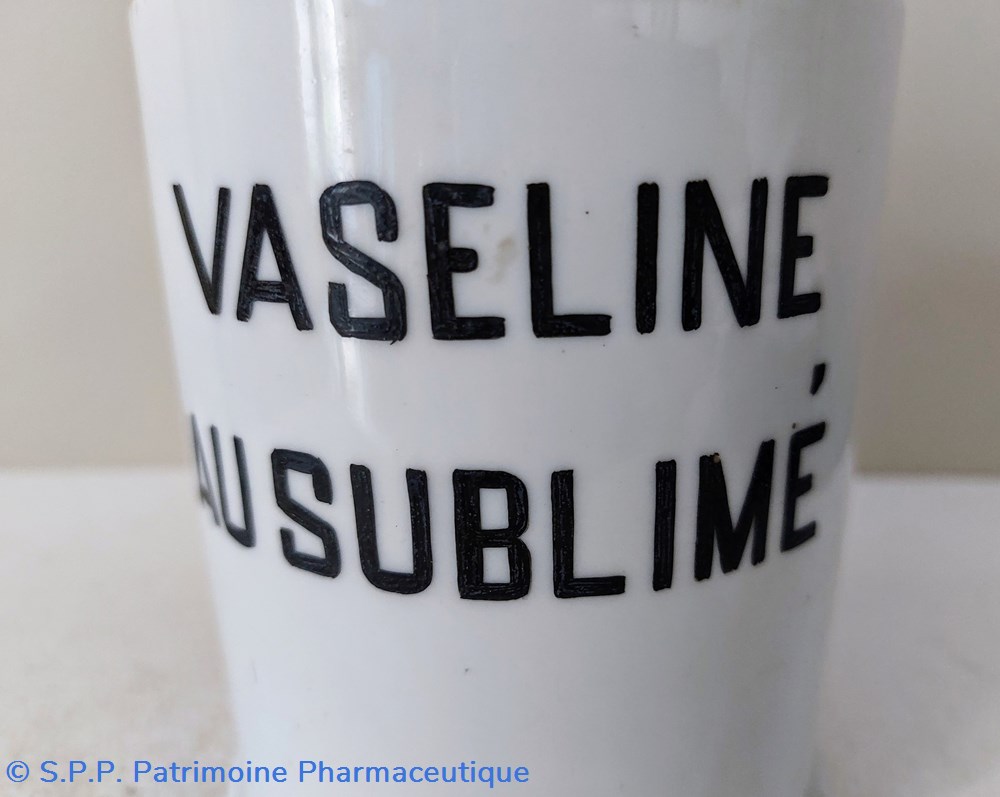science pharmacie pot a onguent mehun vaseline au sublime