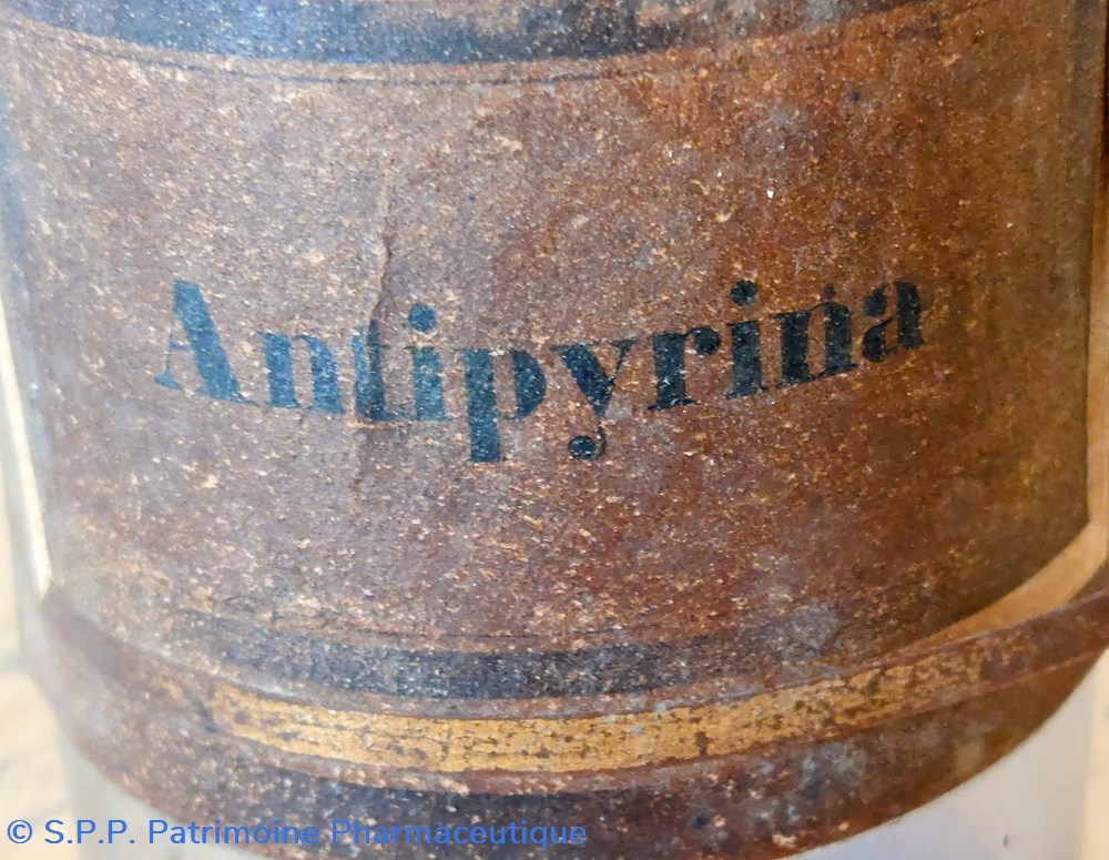 Antipyrina Petit flacon de pharmacie 2 science antipyrina petit flacon de pharmacie