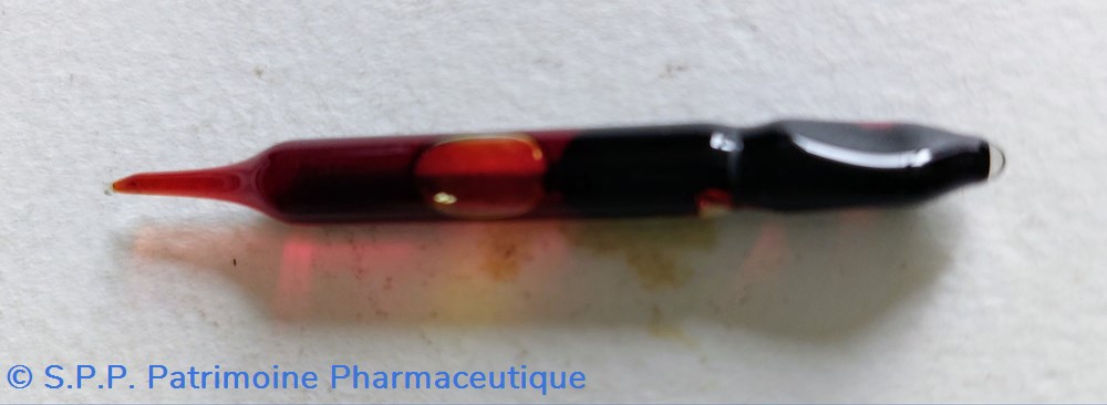 science ampoule une extremite aplatie