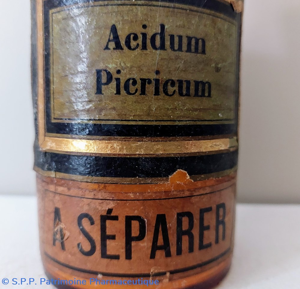 science pharmacie etiquette verte acidum piericum