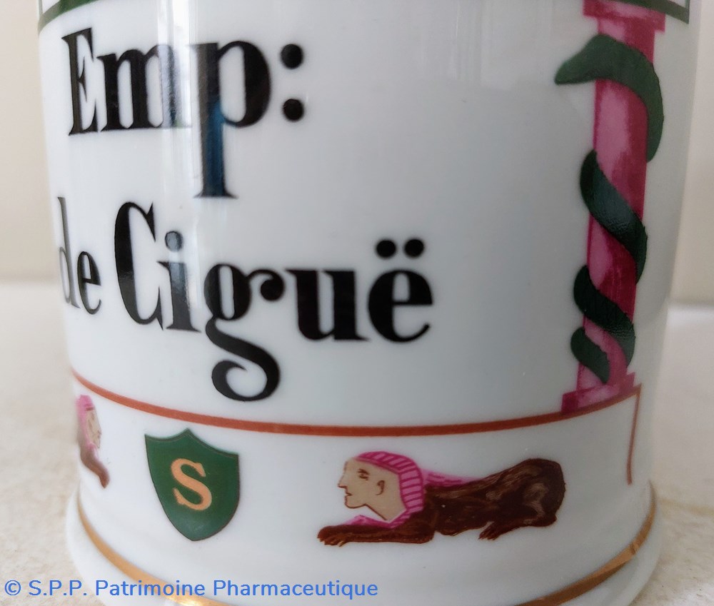 science pharmacie pot a onguent emp de cigue porcelaine