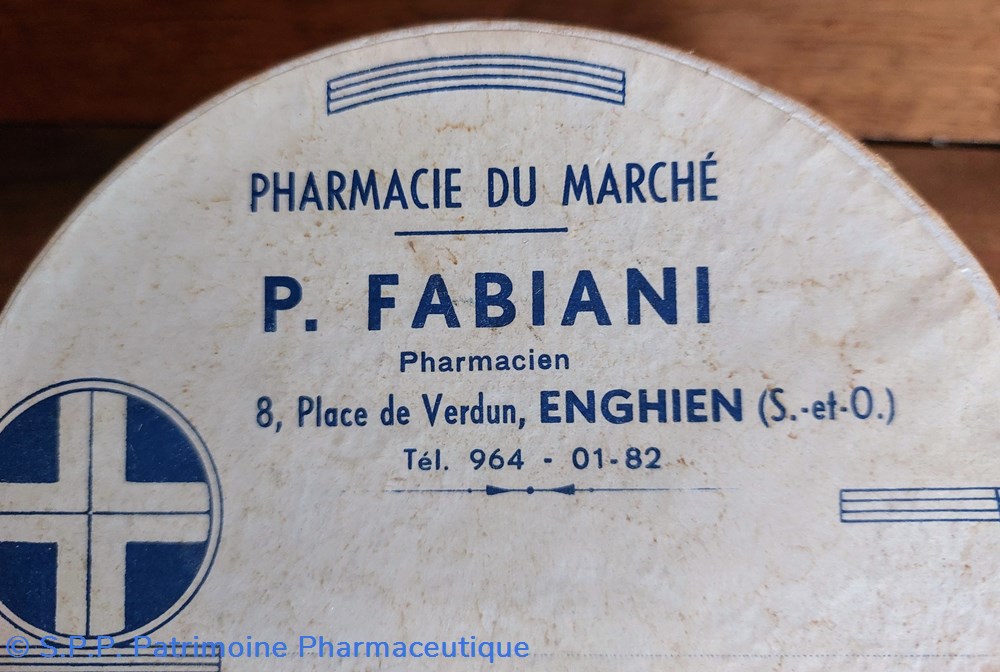 science coffret de pharmacie en carton