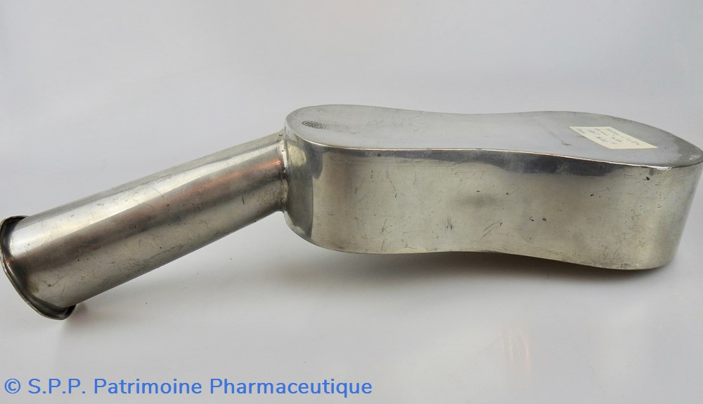 URINAL en forme de violon 3 science pharmacie urinal en forme de violon