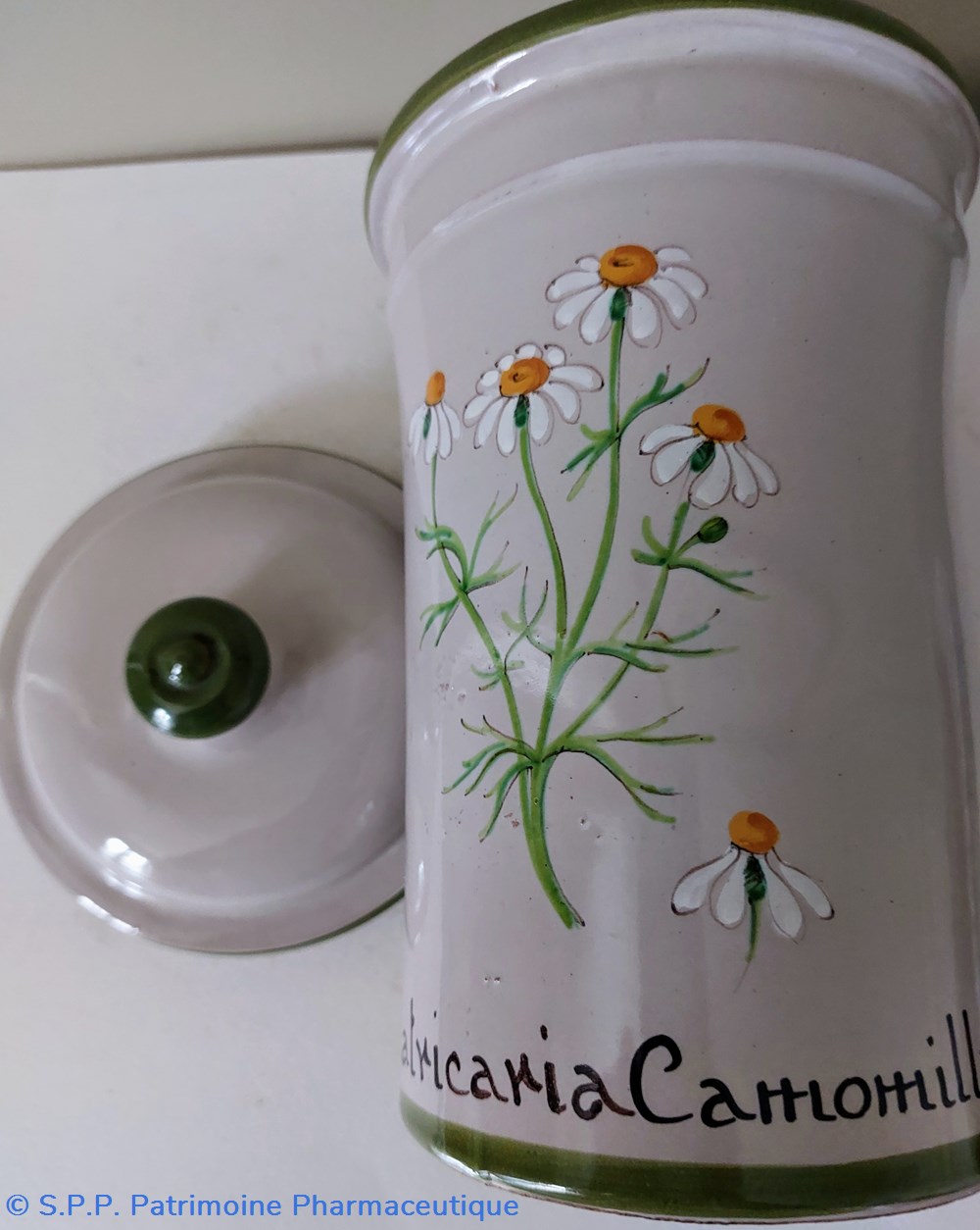objets publicitaires pot de pharmacie klorane matricaria camomilla