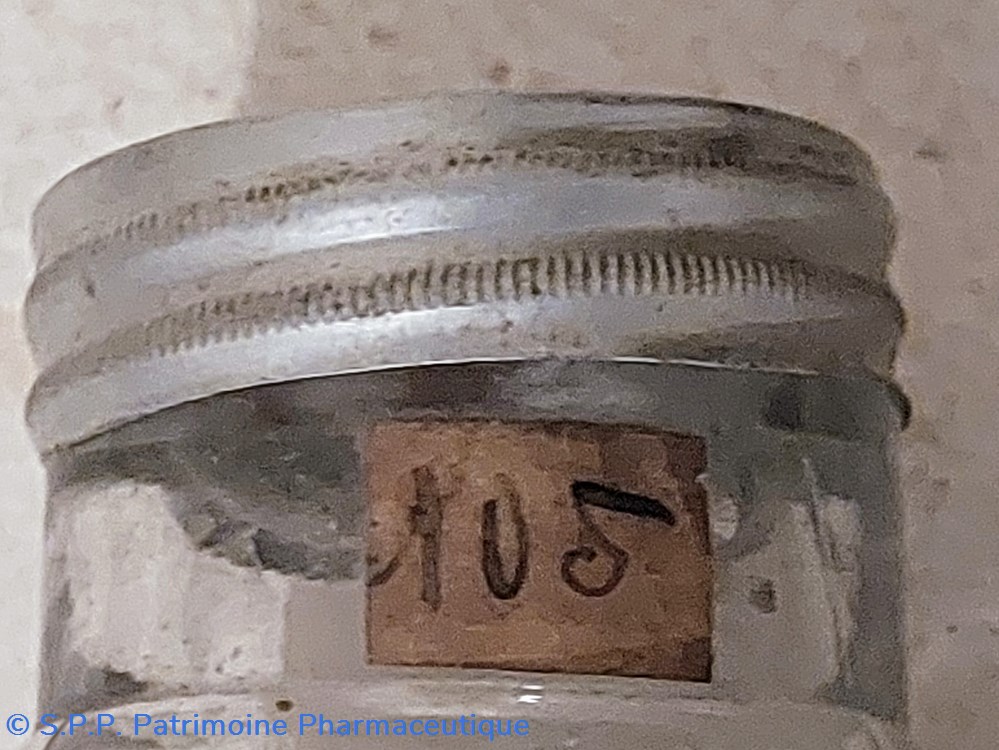 Valerianate de Caféine / Petit flacon h 12. 5 cm 3 science pharmacie valerianate de cafeine petit flacon h 12 5 cm