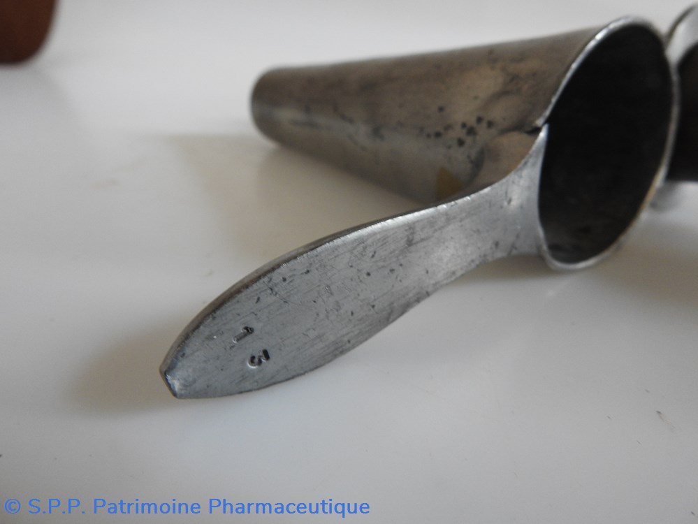 science pharmacie speculum avec embout en bois