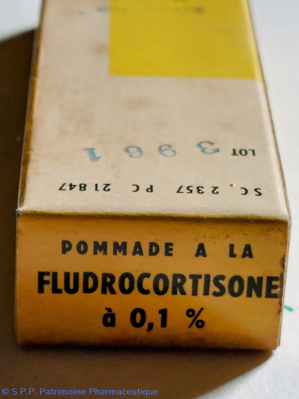 Pommade à la FLUDROCORTISONE 0.1 % 6 science pharmacie pommade a la fludrocortisone 0 1