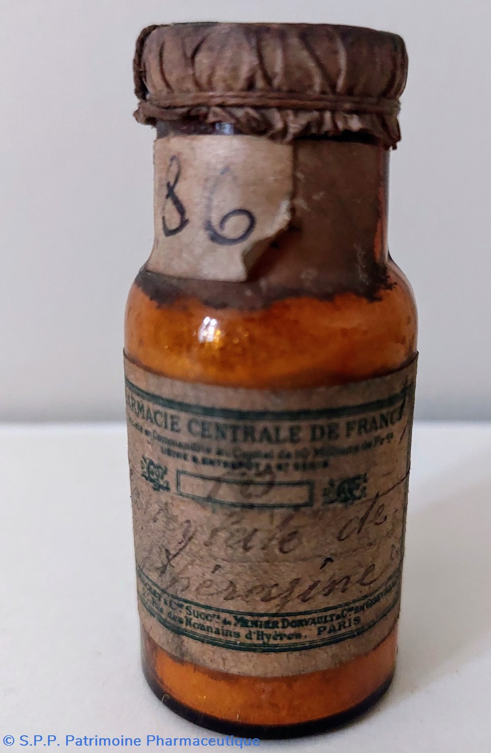 Flacon verre ambré voir étiquette science pharmacie flacon verre ambre voir etiquette