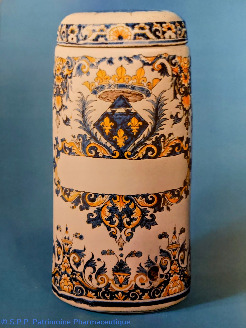 ROUSSEL N°35 Vase cylindrique à couvercle XVIII 2 science pharmacie roussel n 35 vase cylindrique a couvercle xviii