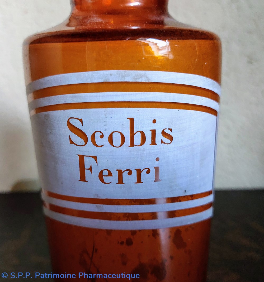 SN - Scobis Ferri bouteille verre ambré 3 science pharmacie sn scobis ferri bouteille verre ambre