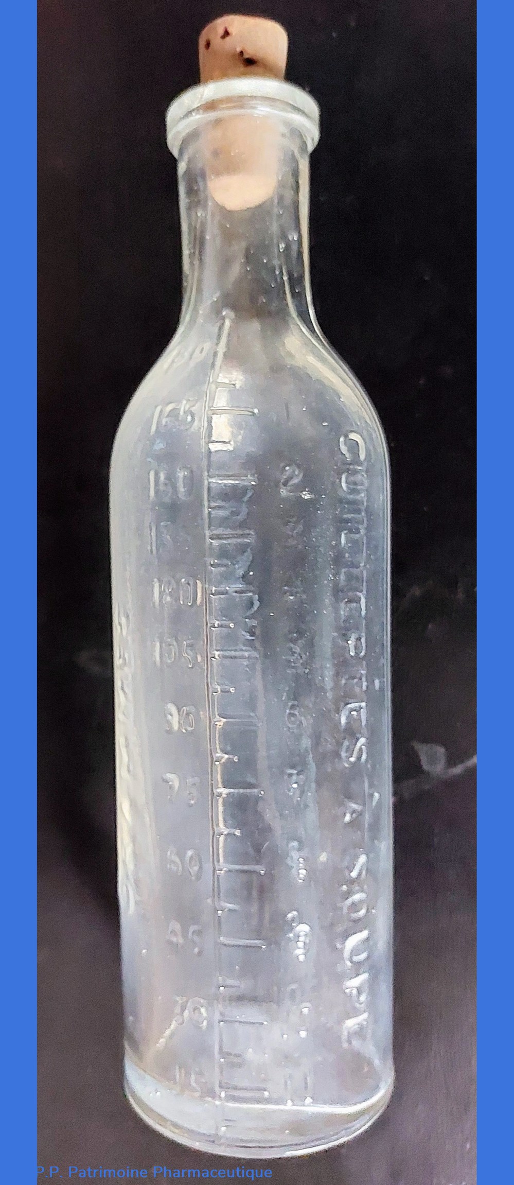 science pharmacie 17 5 bouteille graduee