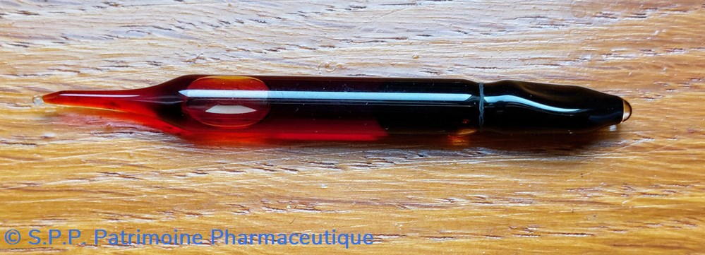 science ampoule une extremite aplatie